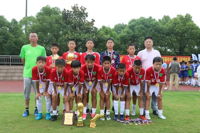 客场3比1力克河南 上海海港距榜首4分维系争冠希望